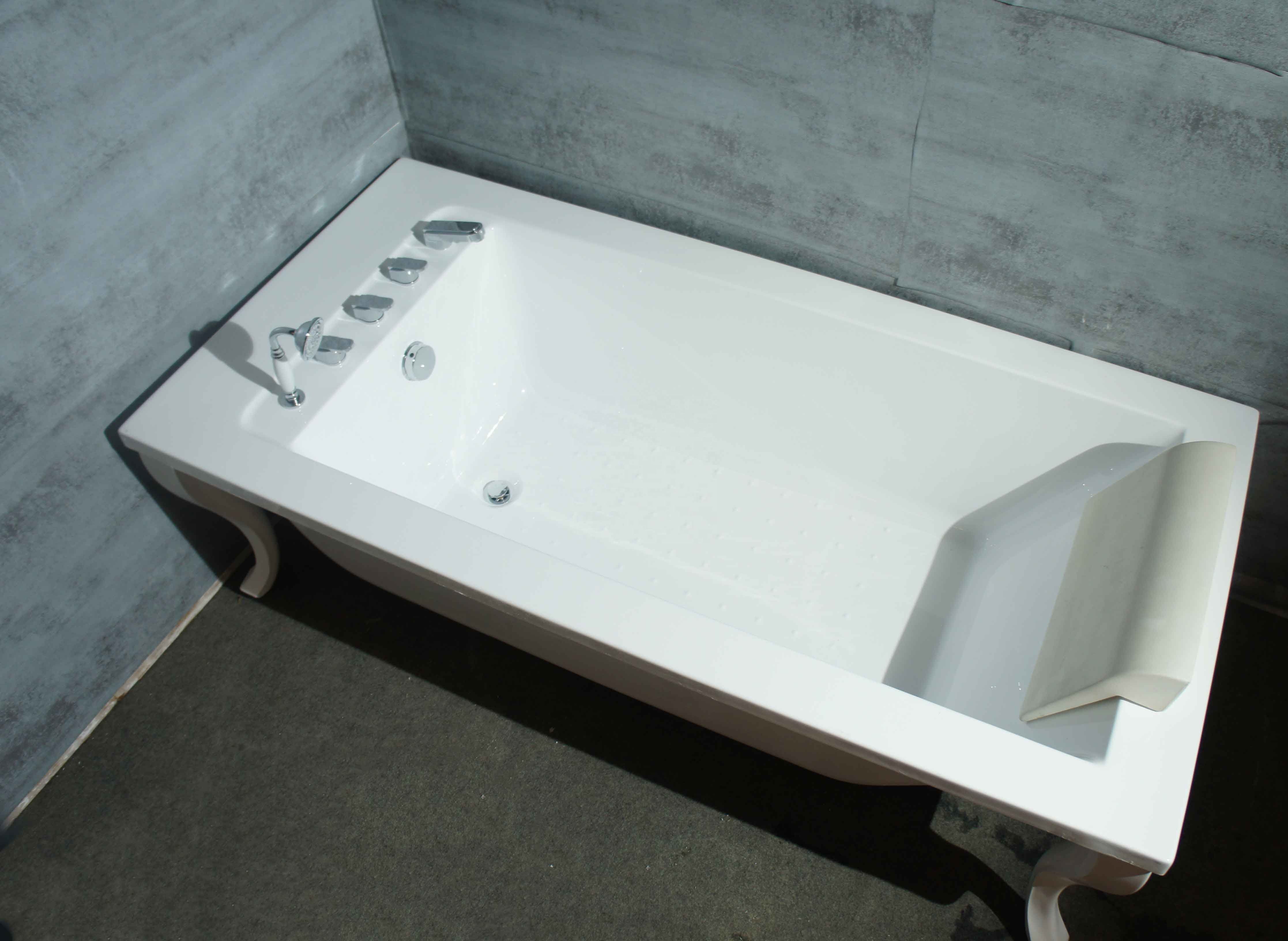 Chicago-One-Person-Solid-Surface-Soaking-Bathtub